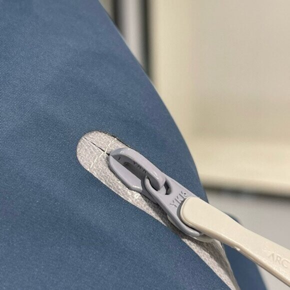 Arc'teryx Men's Blue Performance Jacket - Picture 7 of 8